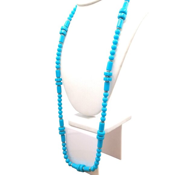 Vintage Turquoise Lucite Beaded Necklace, Interesting Strand with Multiple Shape - Picture 4 of 5